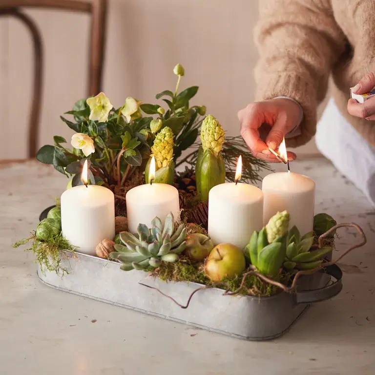 Create Your Own Christmas Arrangement