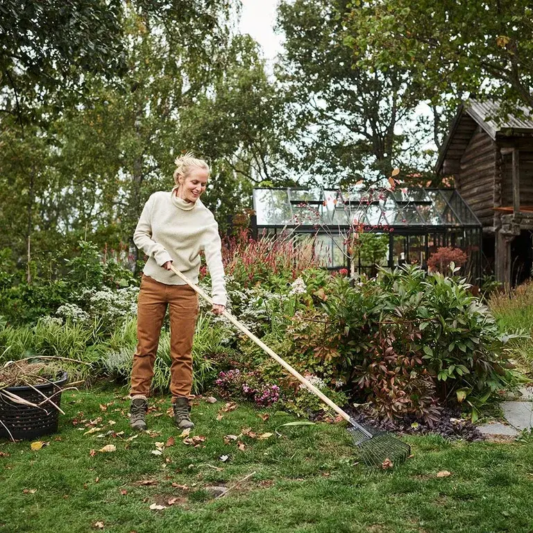 Hagekalender for høsten – dette kan du gjøre i hagen nå