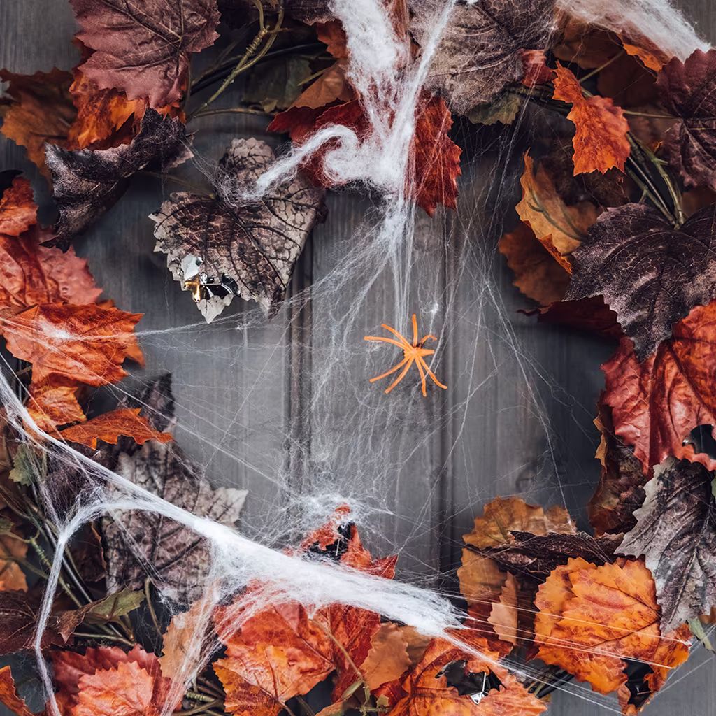 Pynt inngangspartiet til Halloween – skummel stemning på enkelt vis 