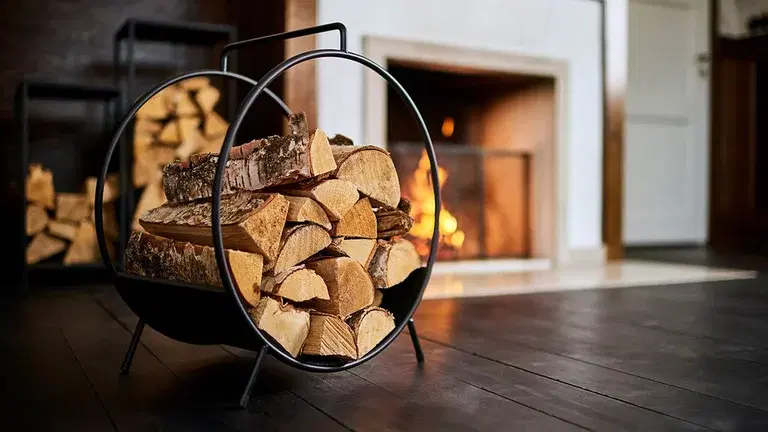 This is how you light a wood fire