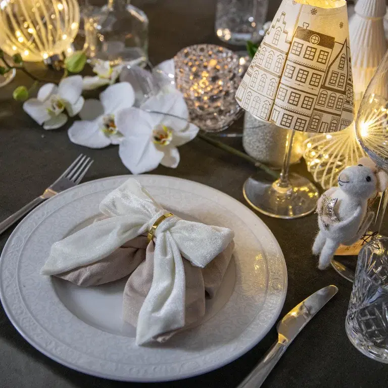 5 styling tips for the most beautiful New Year's Eve table