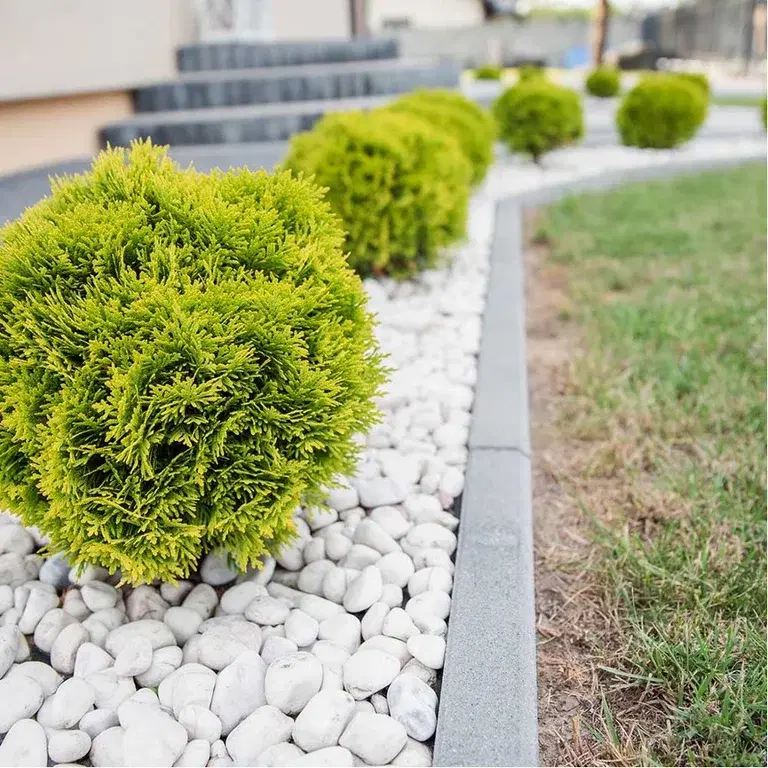 Decorative stones outdoors and indoors – take your garden and home to a new level