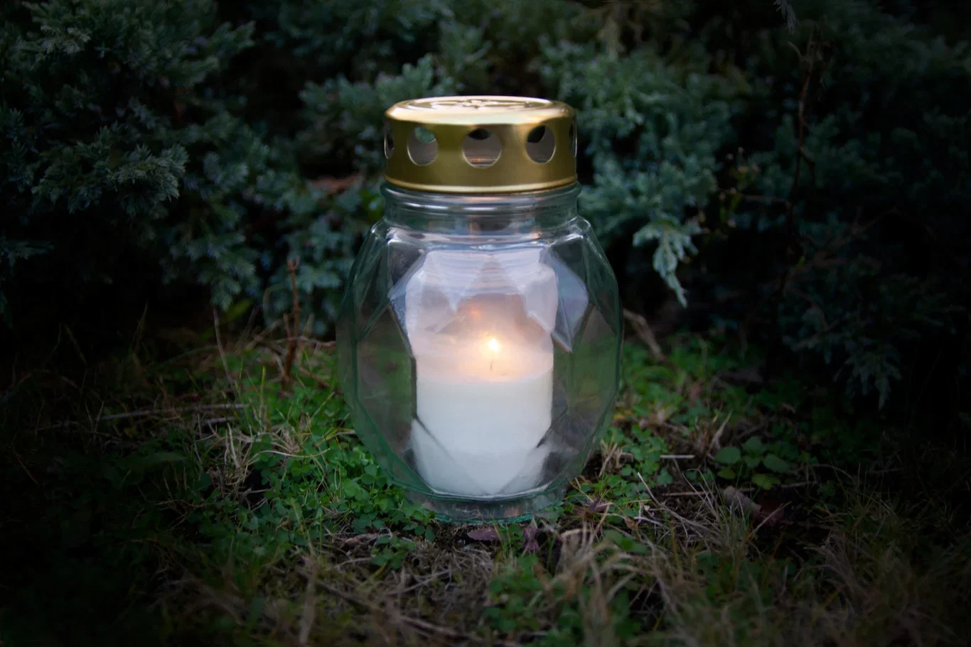 Glass Lantern Diamond