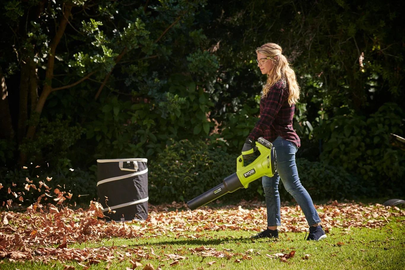 Løvblåser RY18BLXD